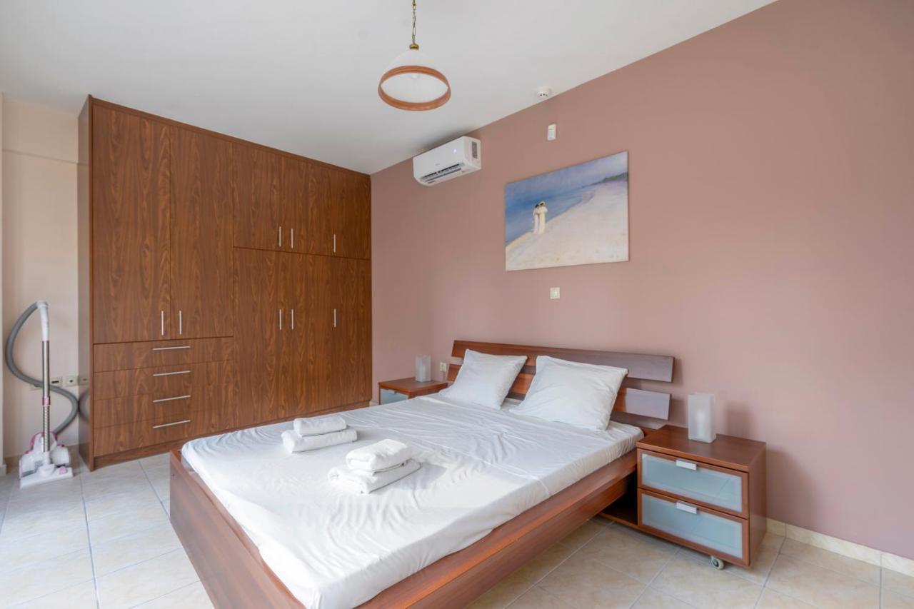 2 Bedroom Renovated Apartment With A View 雅典 外观 照片