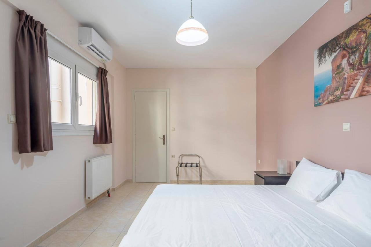 2 Bedroom Renovated Apartment With A View 雅典 外观 照片